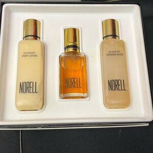 Norell bathing beauty set. Just marvelous.